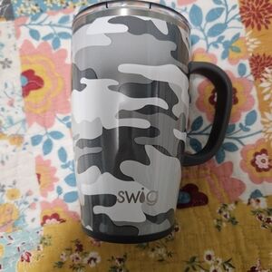 Swig Gray Camo Travel Mug with Handle